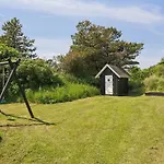 4 Star Holiday Home In Blavand 펜션 Blåvand