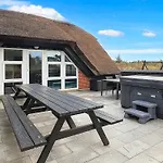 펜션 4 Star Holiday Home In Blavand Blåvand