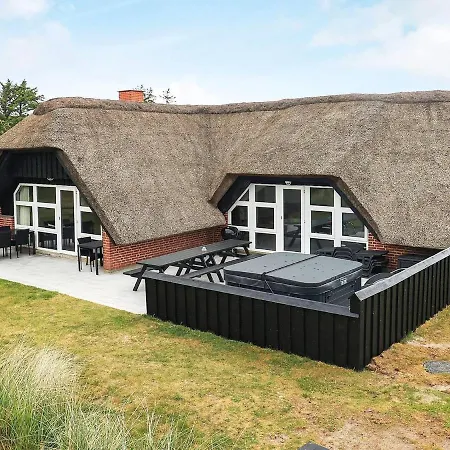 10 Person In Bl Vand Holiday home *