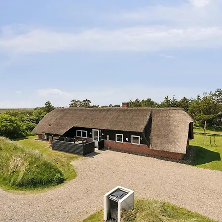 4 Star Holiday Home In Blavand 펜션 *